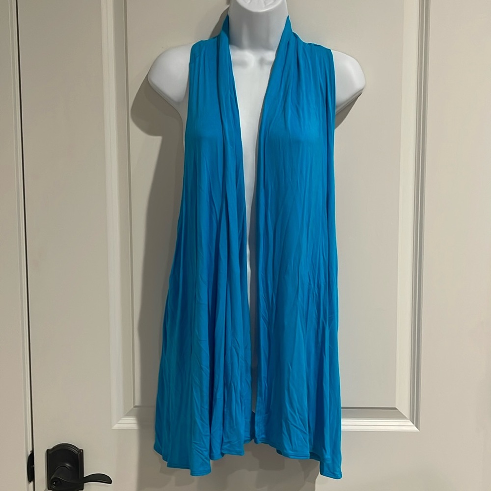 Azules vest